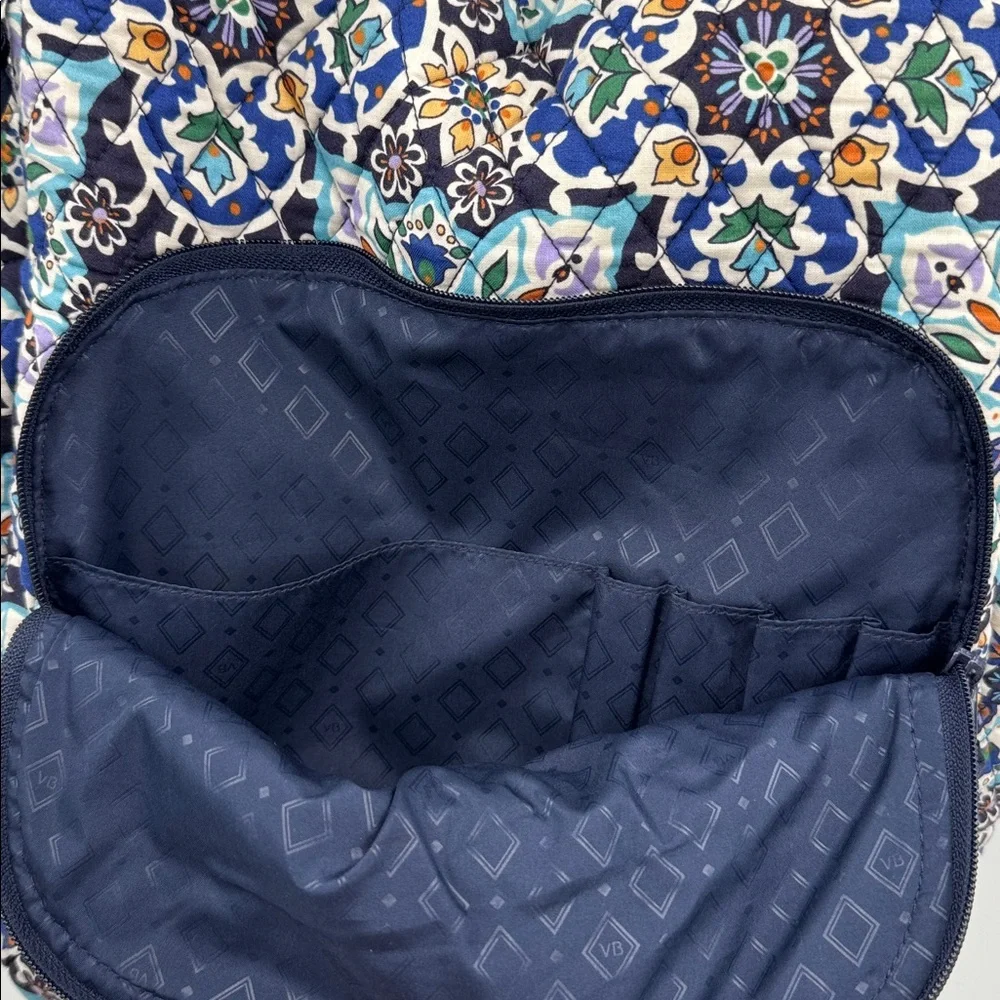 Vera Bradley Essential Backpack Lisbon Medallion Cool